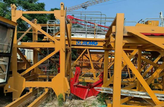 Carga de 10 toneladas Carga 7020 Guindaste de torre usado com altura livre de 60 metros mastro L68